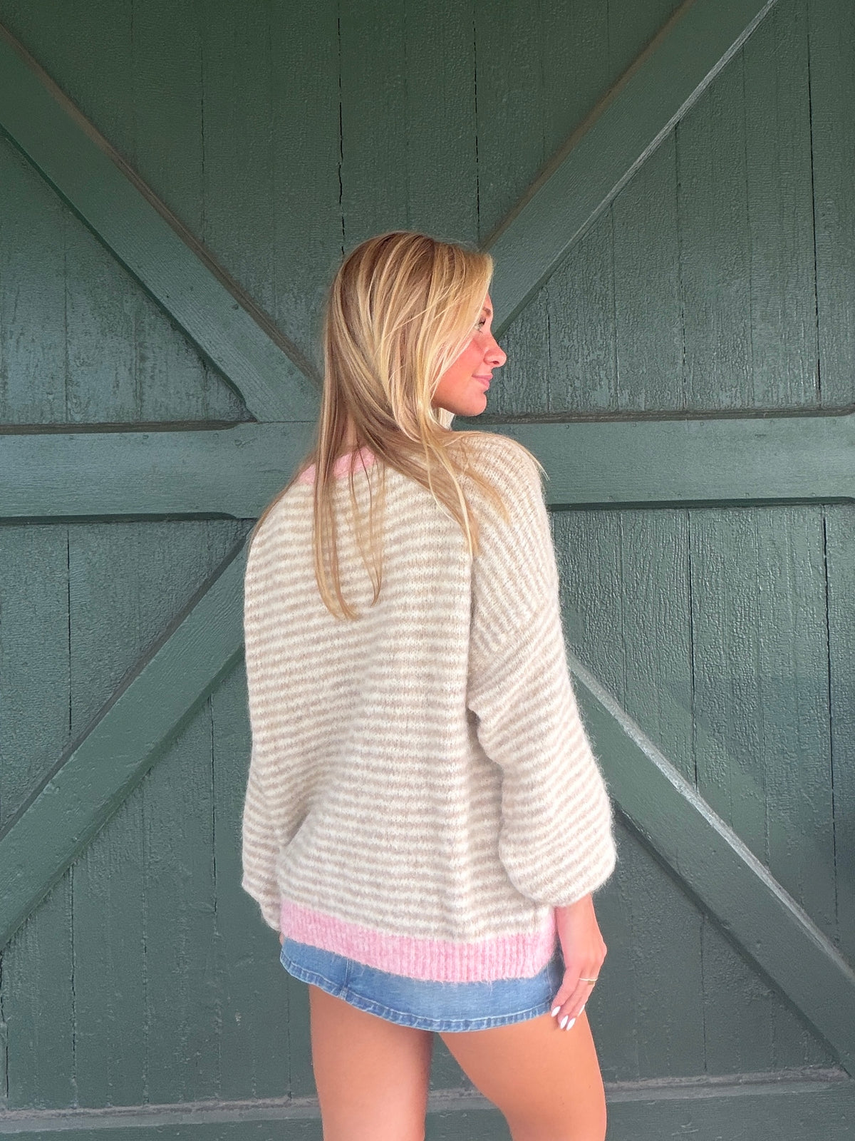 Vintage Havana Ivory Taupe Sweater with Pink Contrast