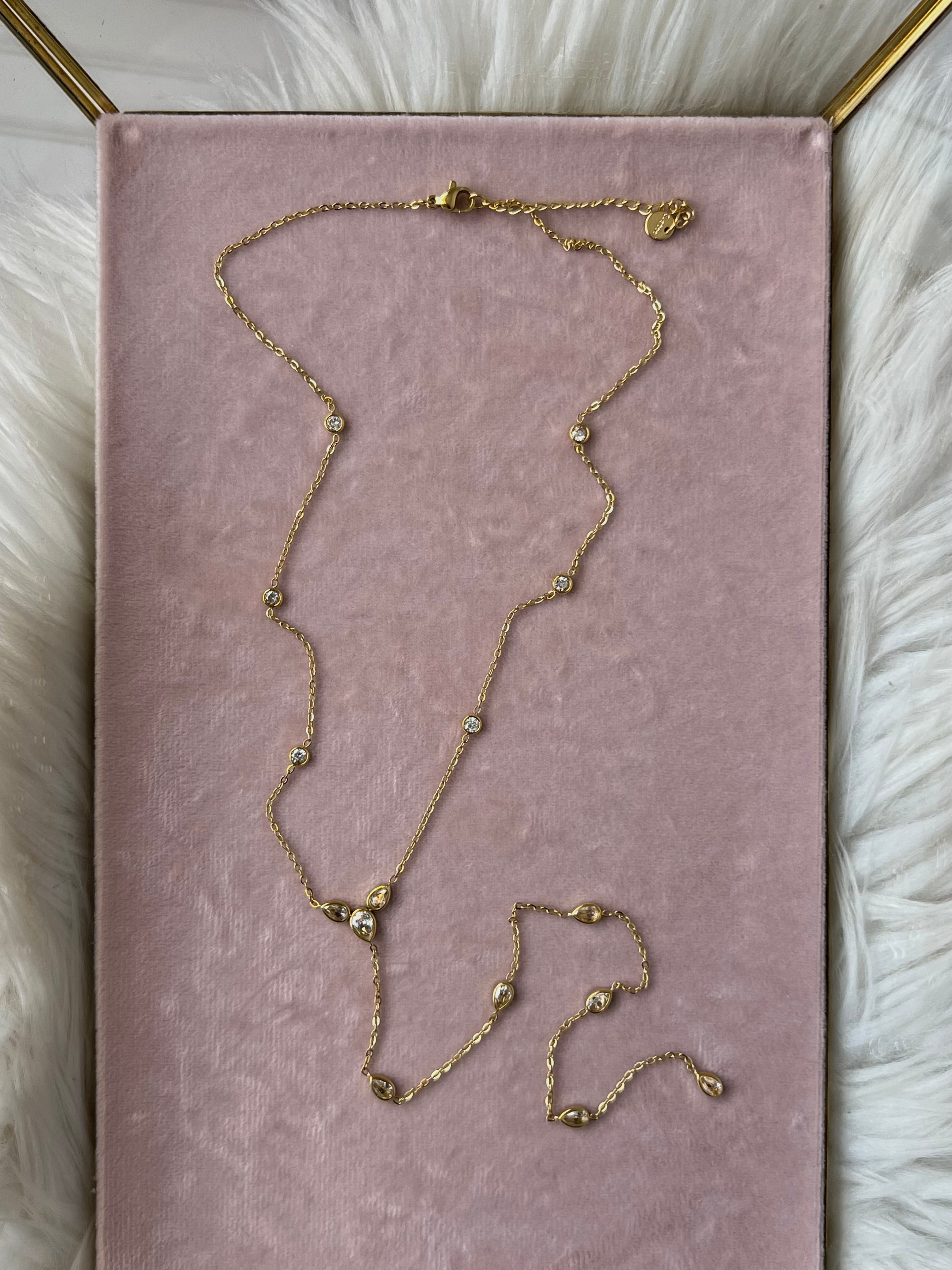 The Juliette Lariat Necklace – Water & Tarnish Resistant