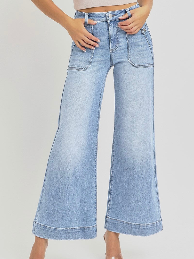 High Rise Light Wash Ankle Wide Leg Patch Pocket Detail Jeans