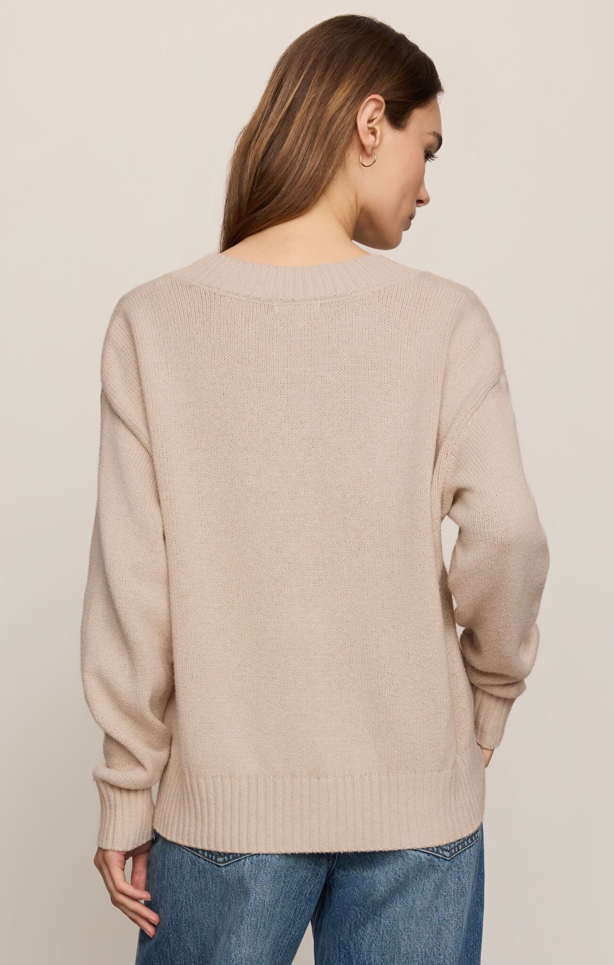 Z Supply Cloud Spun V-Neck Sweater – Ultra Soft Lightweight Knit Pullover