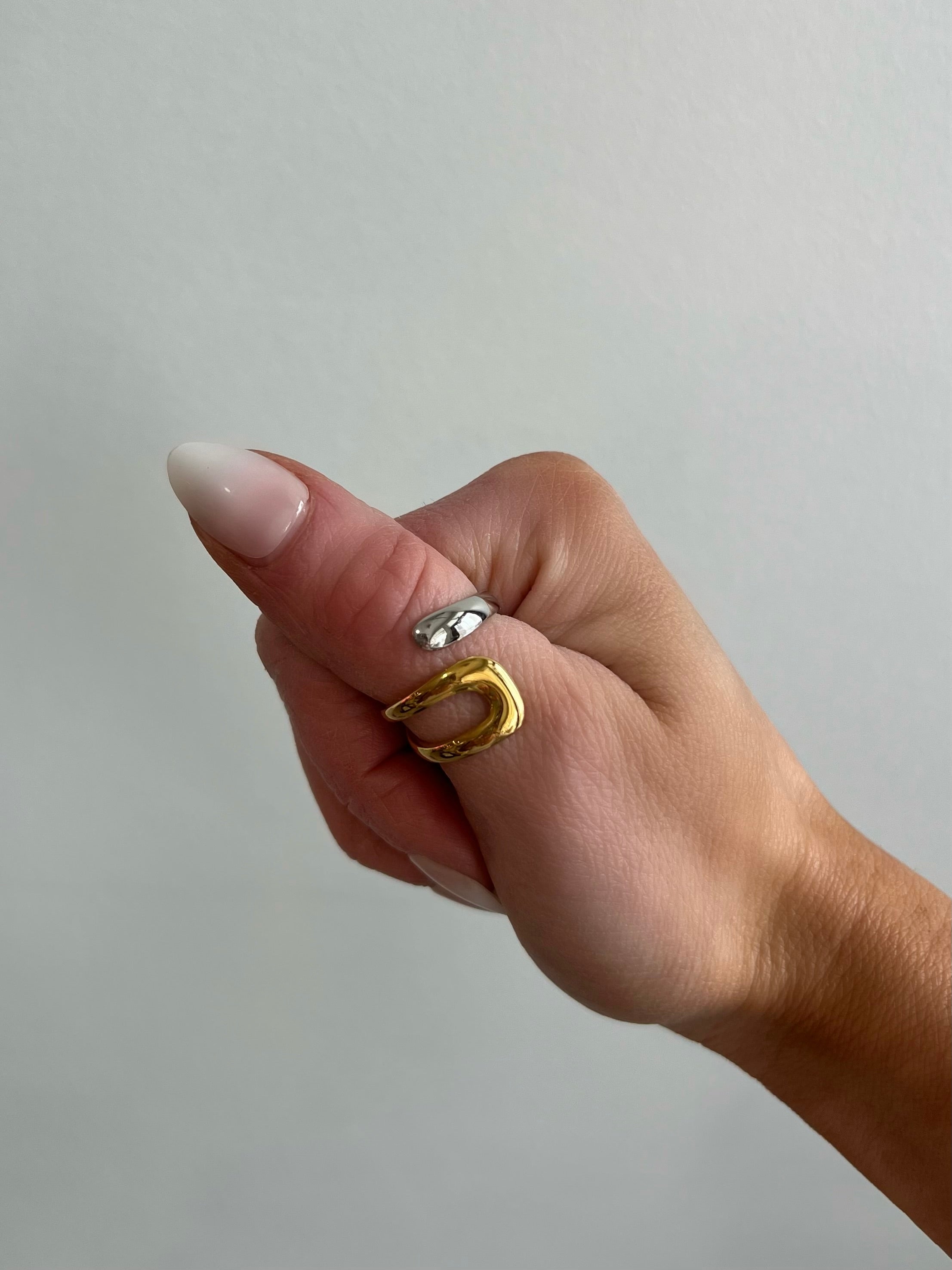 Form Two Tone Ring – Water Resistant