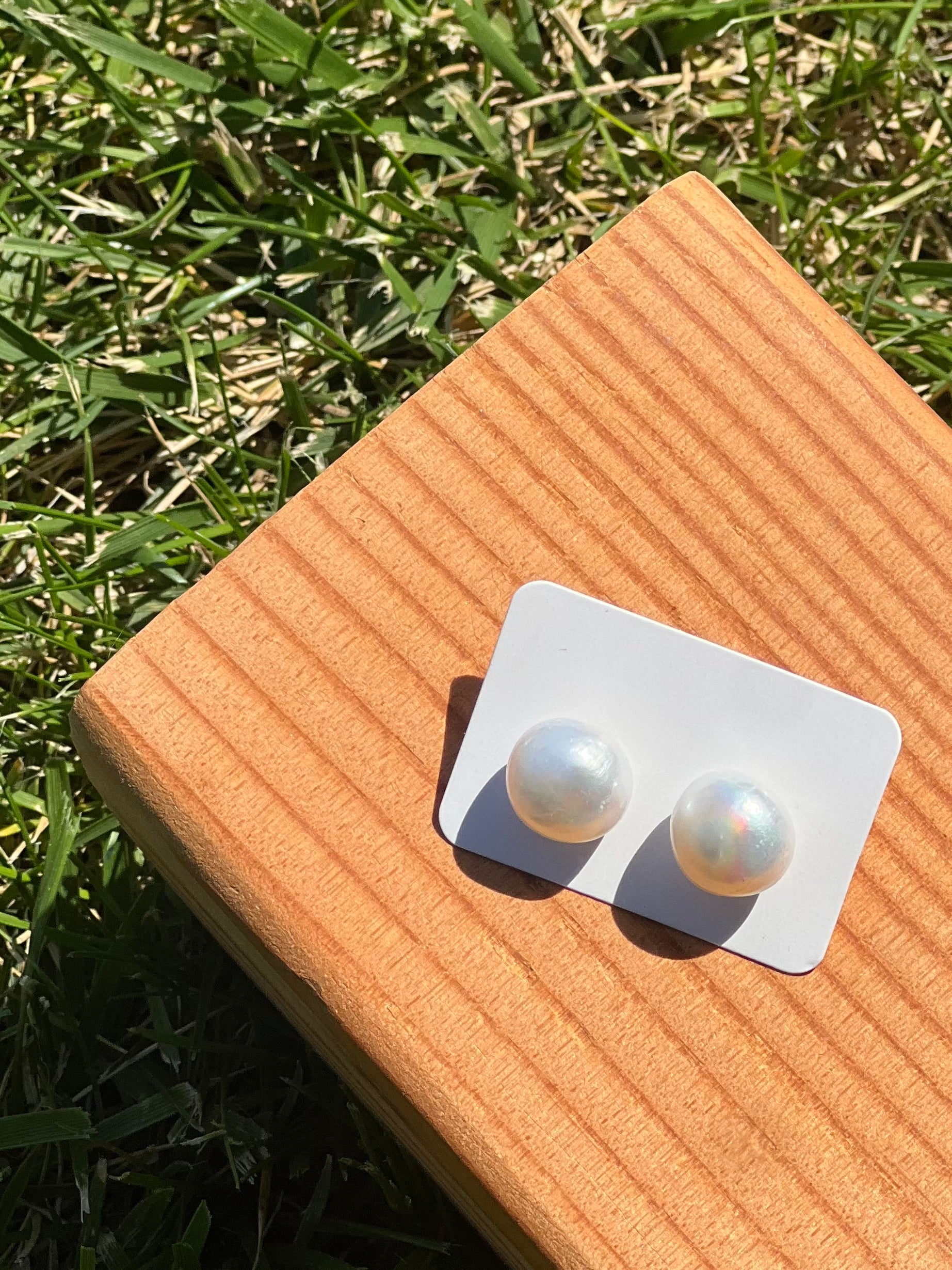 The Bianca Pearl Button Stud Earrings -14mm
