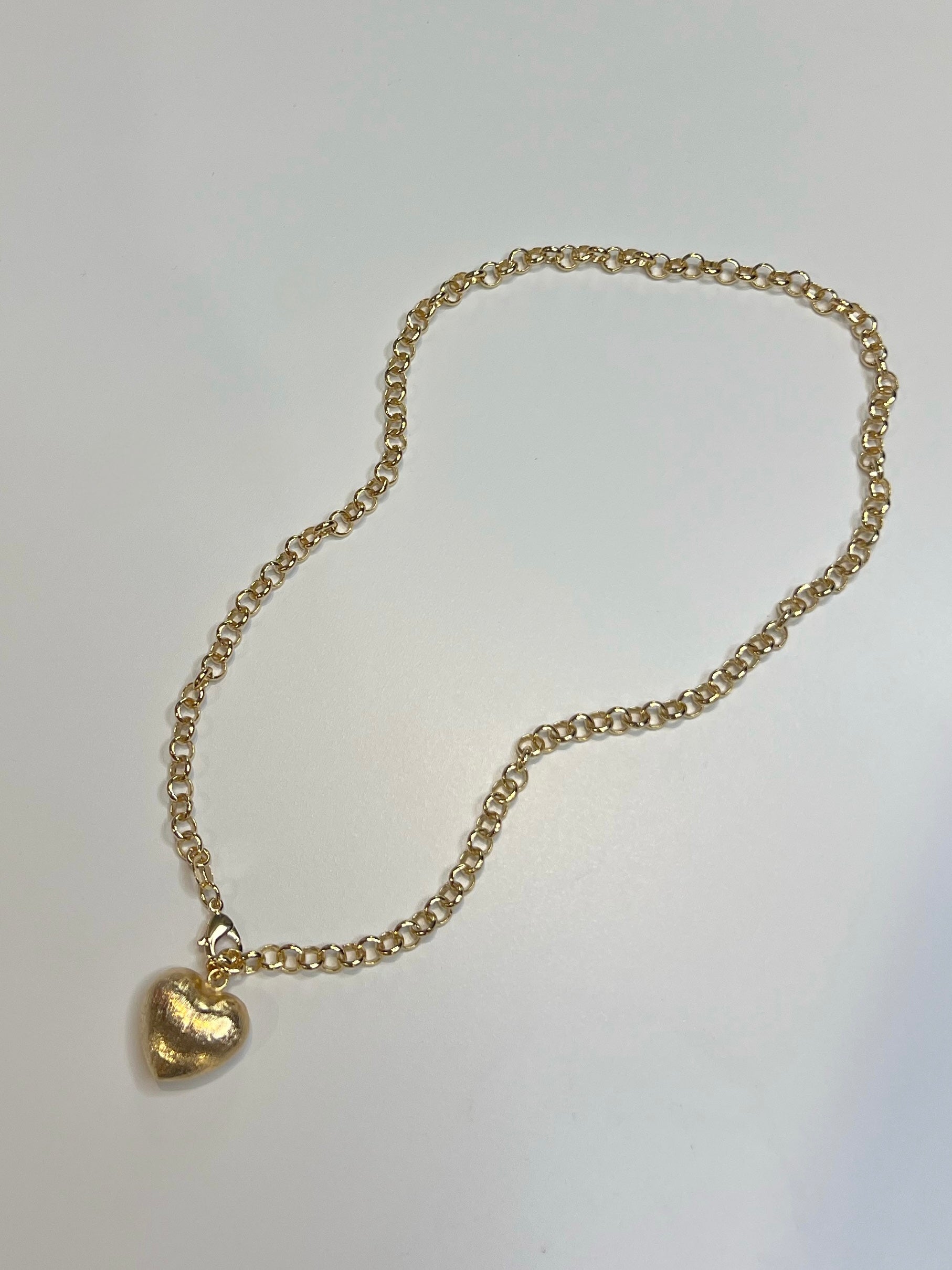Avery Chunky Heart Necklace