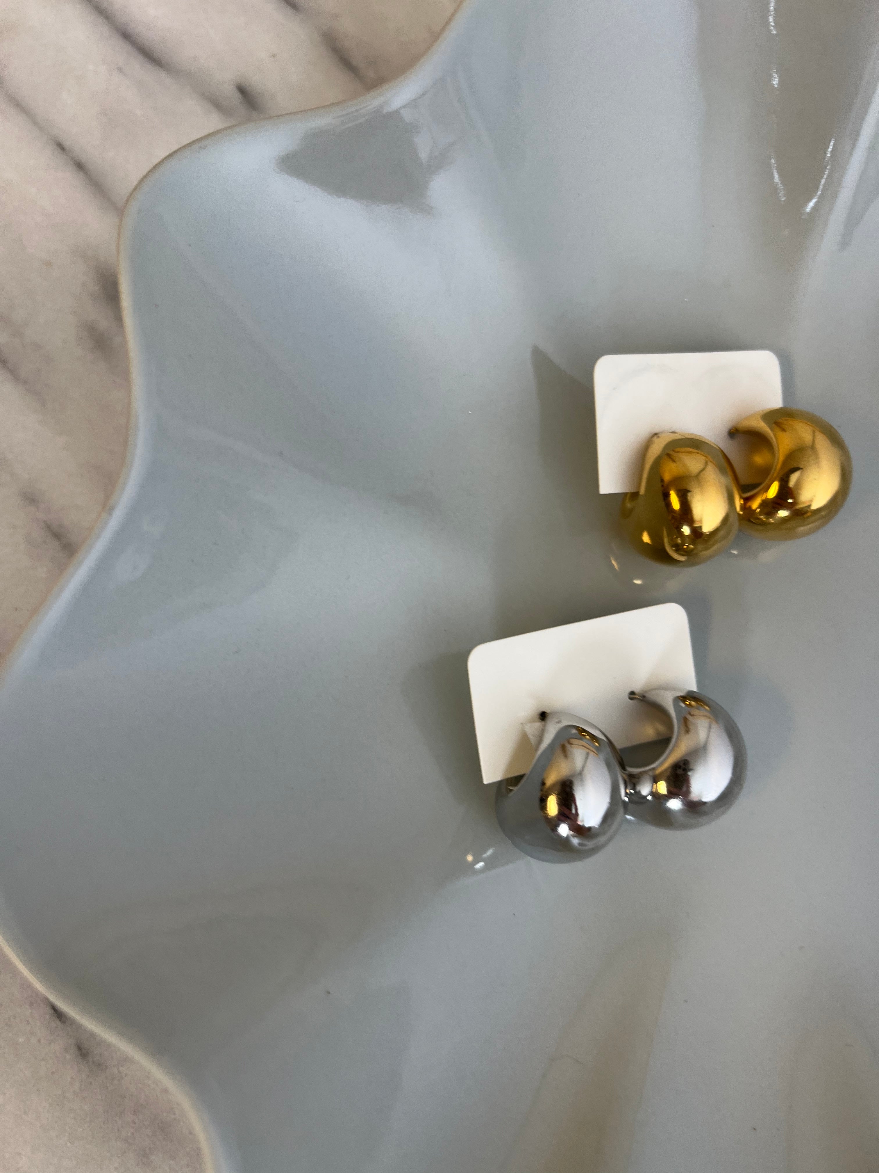 Shannon Crescent Hoop