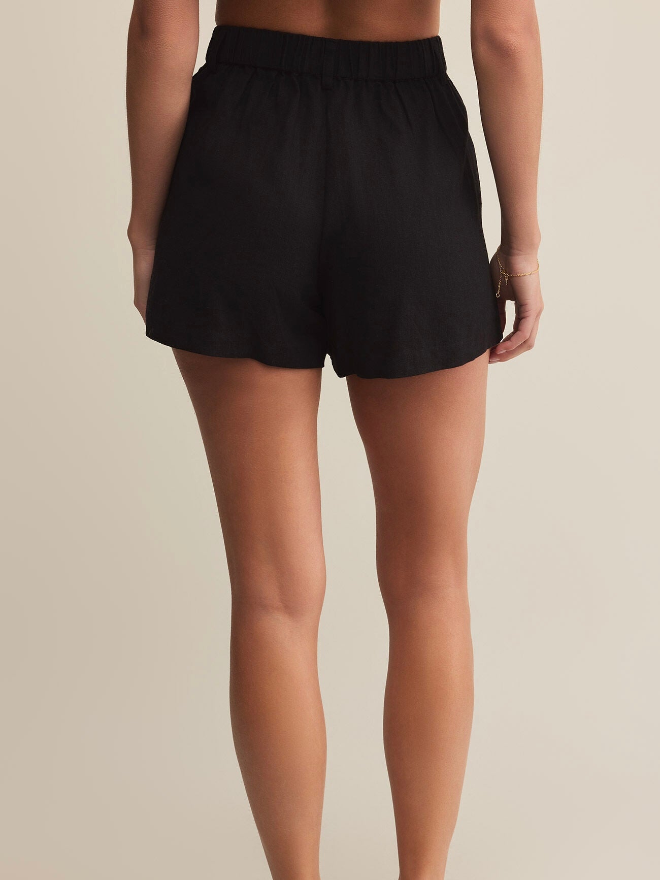 Topanga Black Linen short