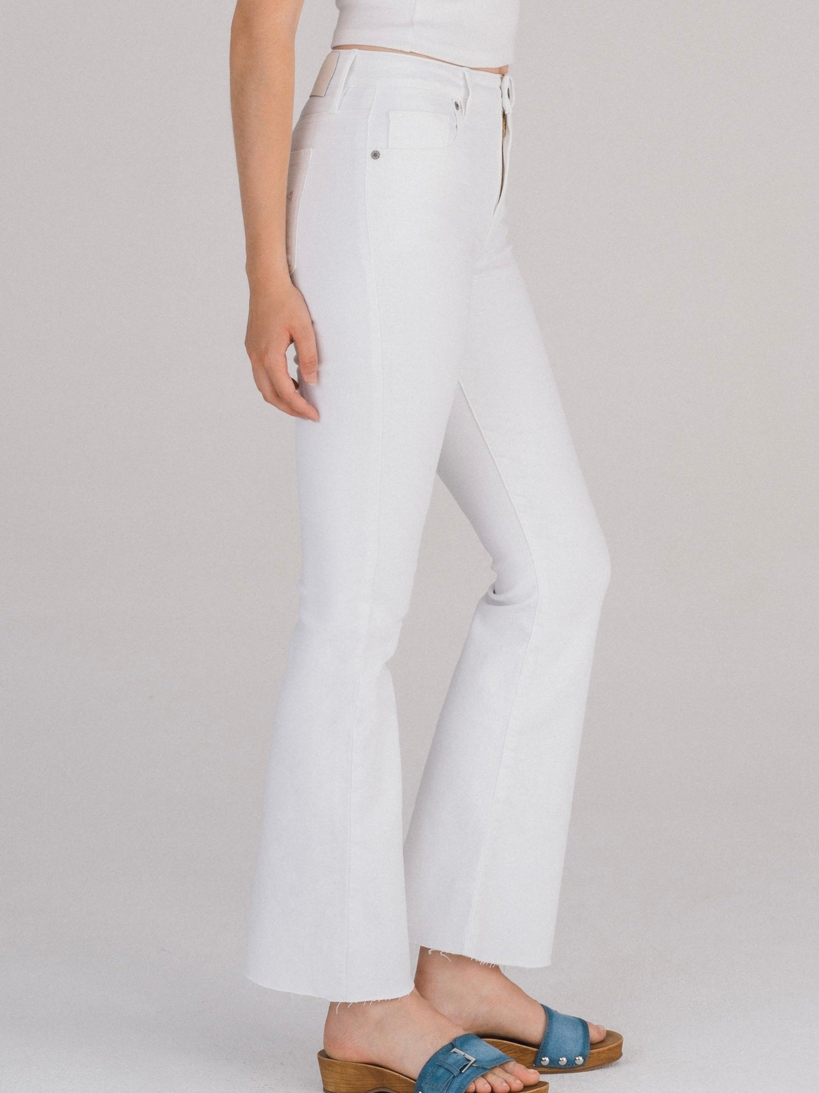 Happi HR White Clean Cut Stretch Flare