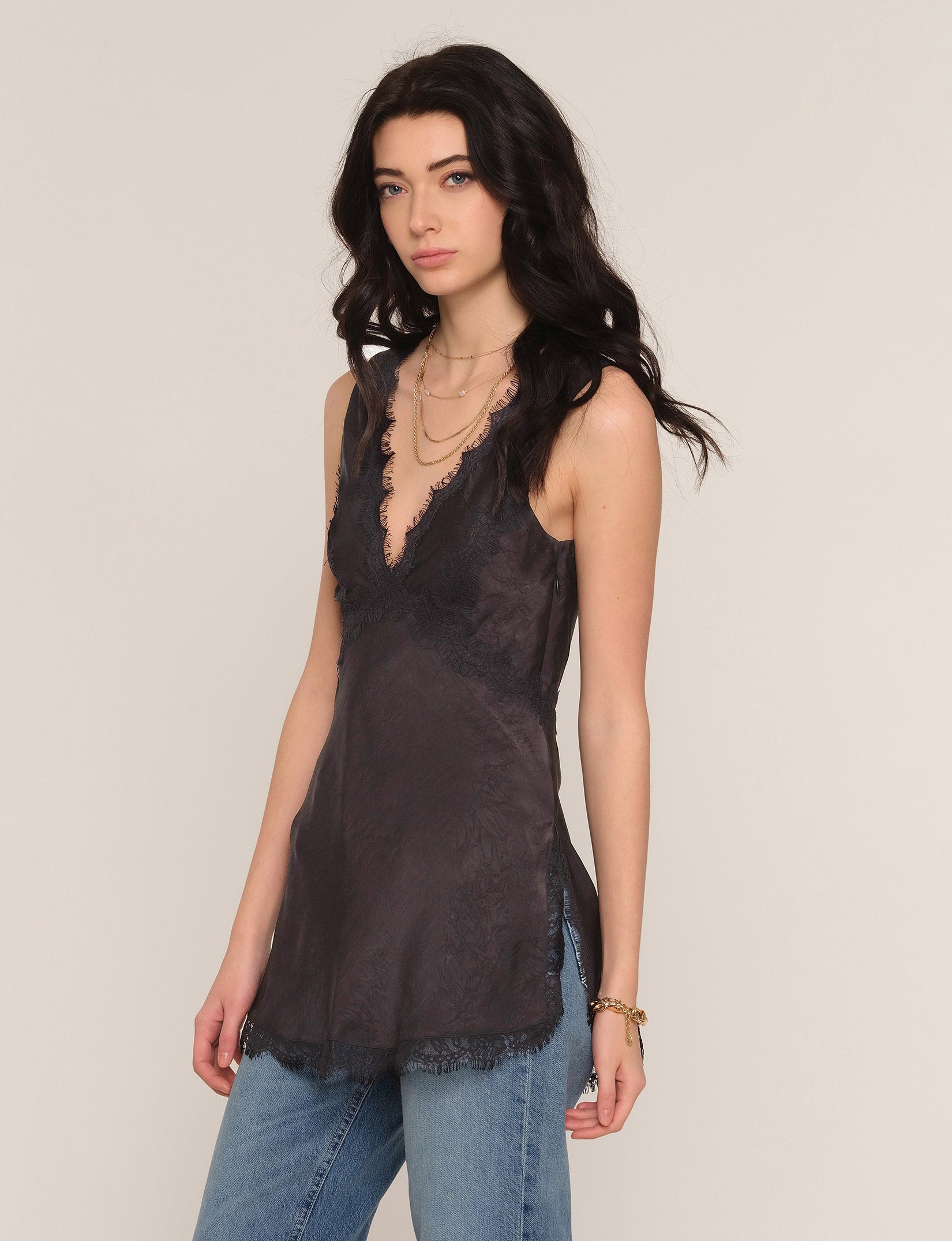 Heartloom Echo Top – Women's Sleeveless Lace V-Neck Split Side Going Out Top