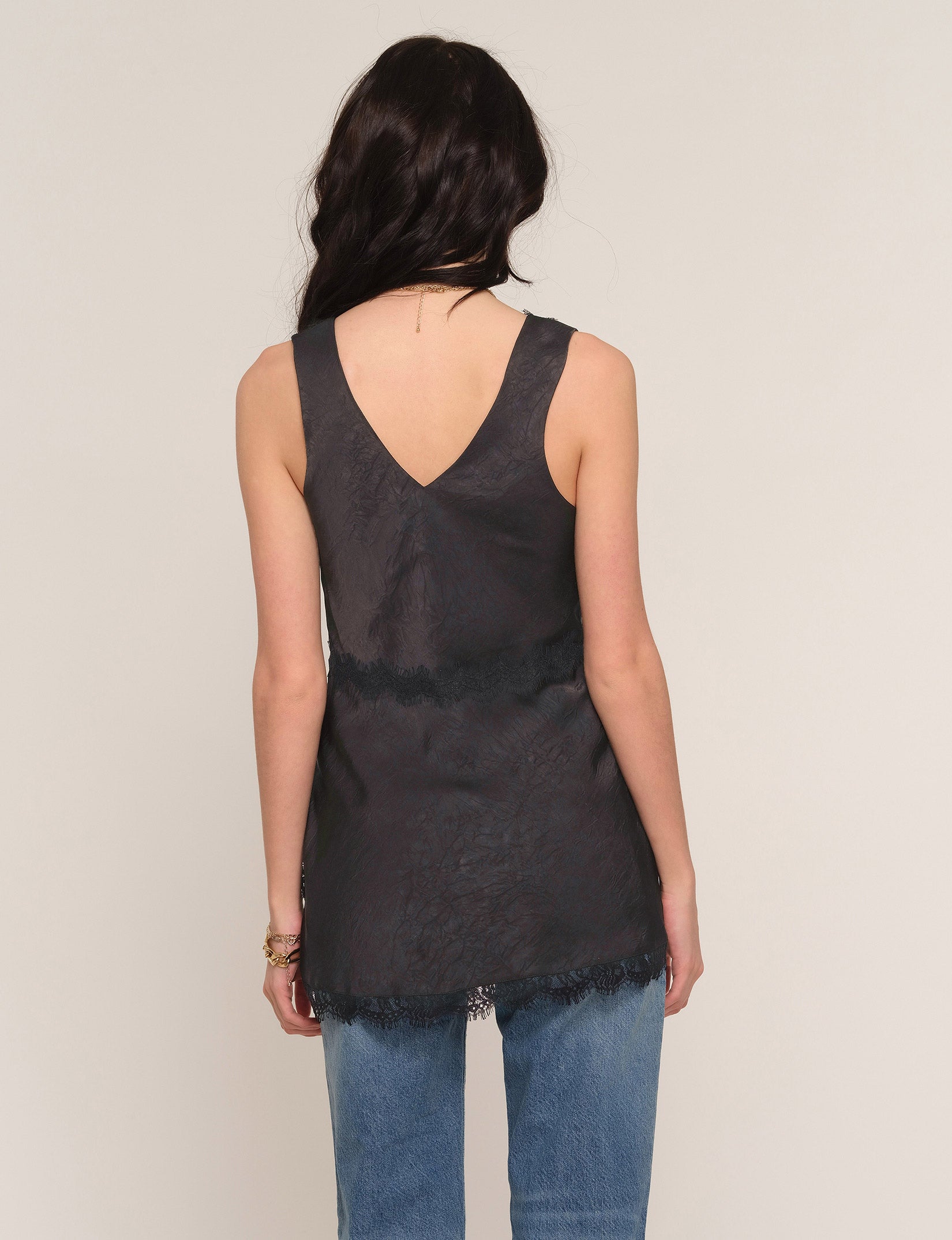 Heartloom Echo Top – Women's Sleeveless Lace V-Neck Split Side Going Out Top