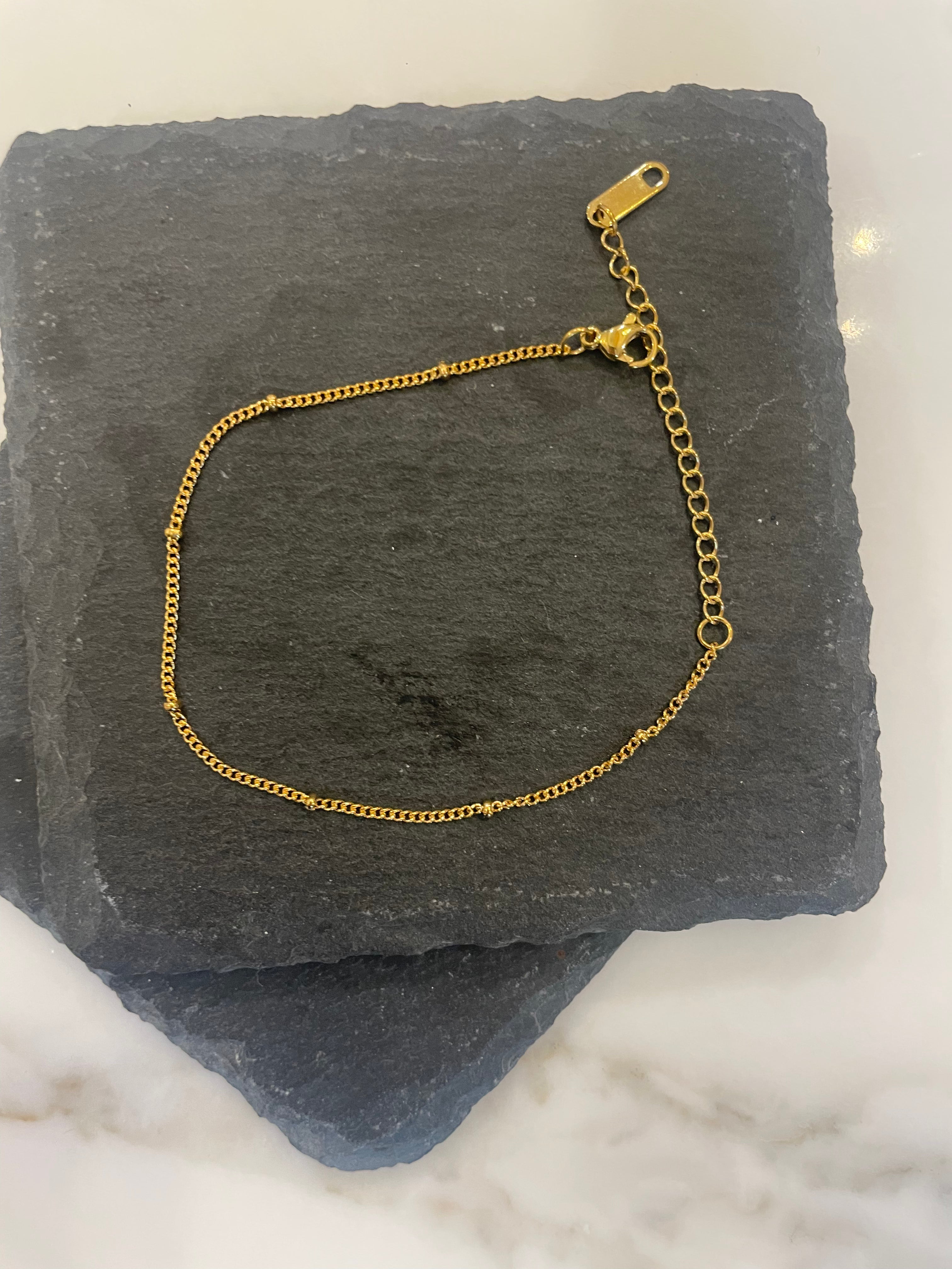 Bella Dainty Bracelet