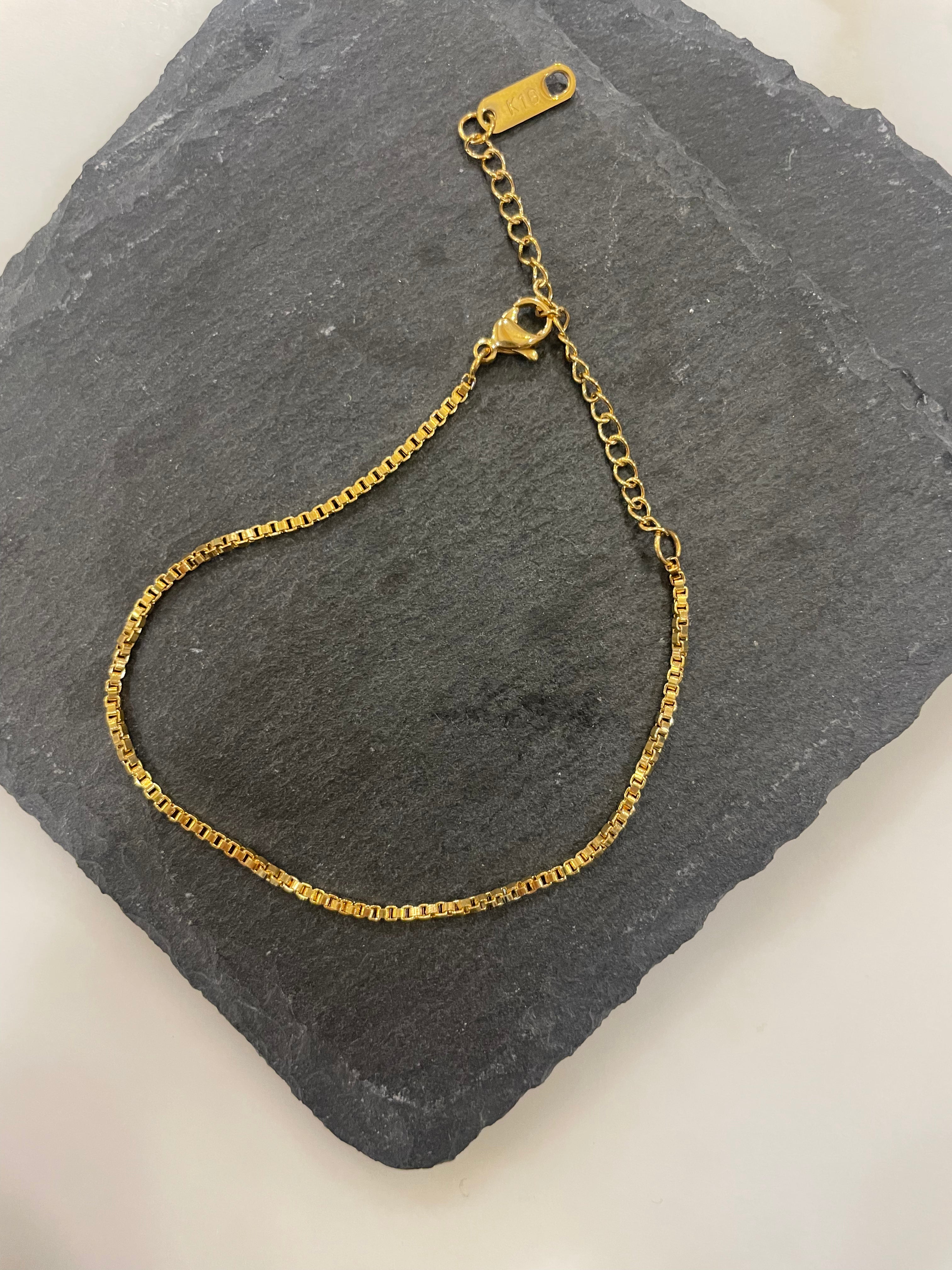 Lucille Dainty Bracelet