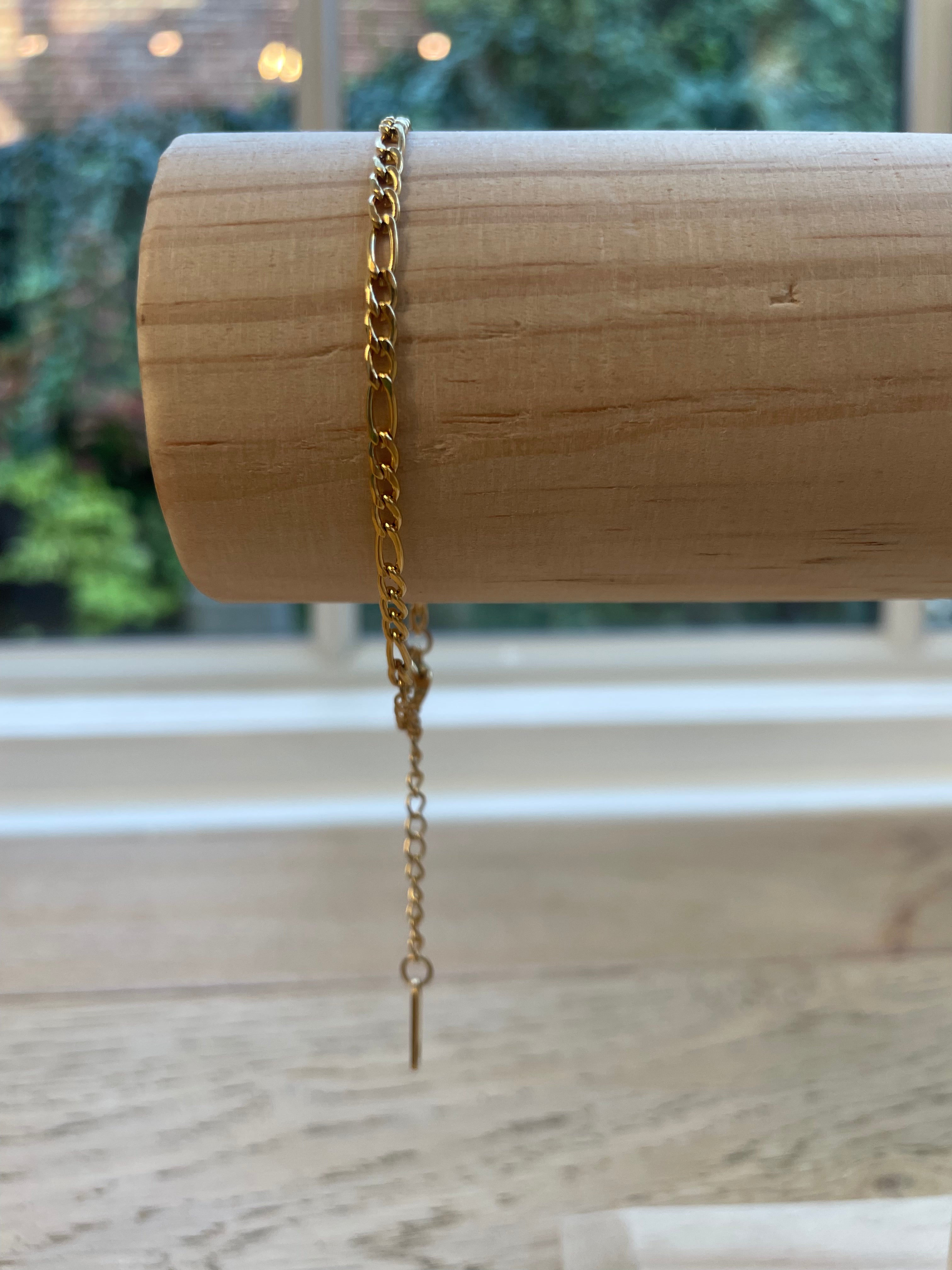 Nina Dainty Bracelet