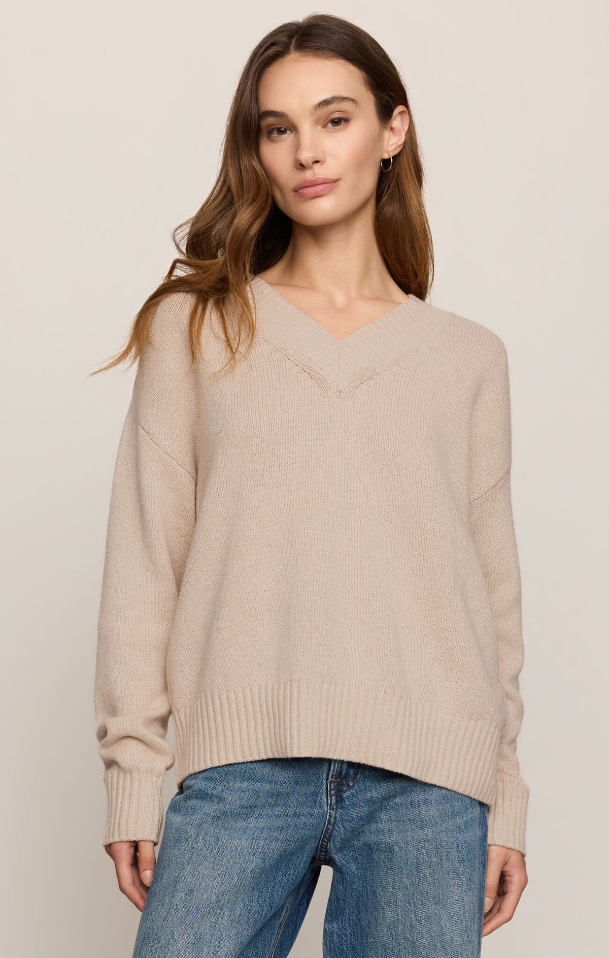 Z Supply Cloud Spun V-Neck Sweater – Ultra Soft Lightweight Knit Pullover