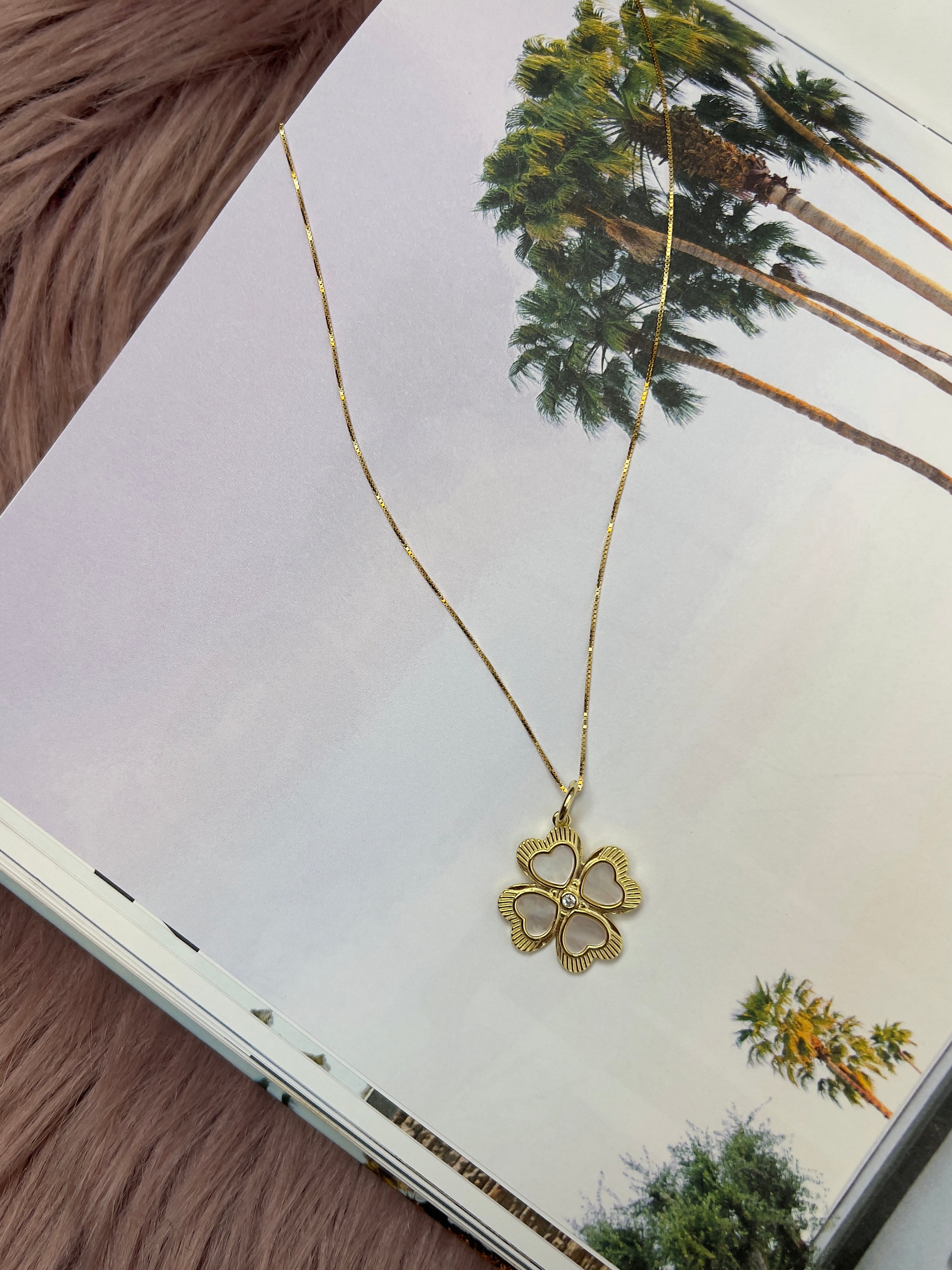 Mother of Pearl Lucky Clover Medallion Necklace