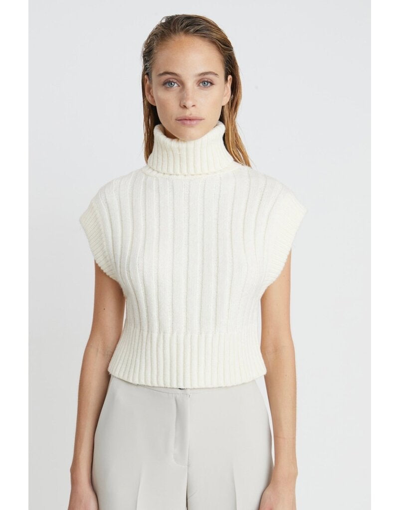 Focus Off White Sweater Vest