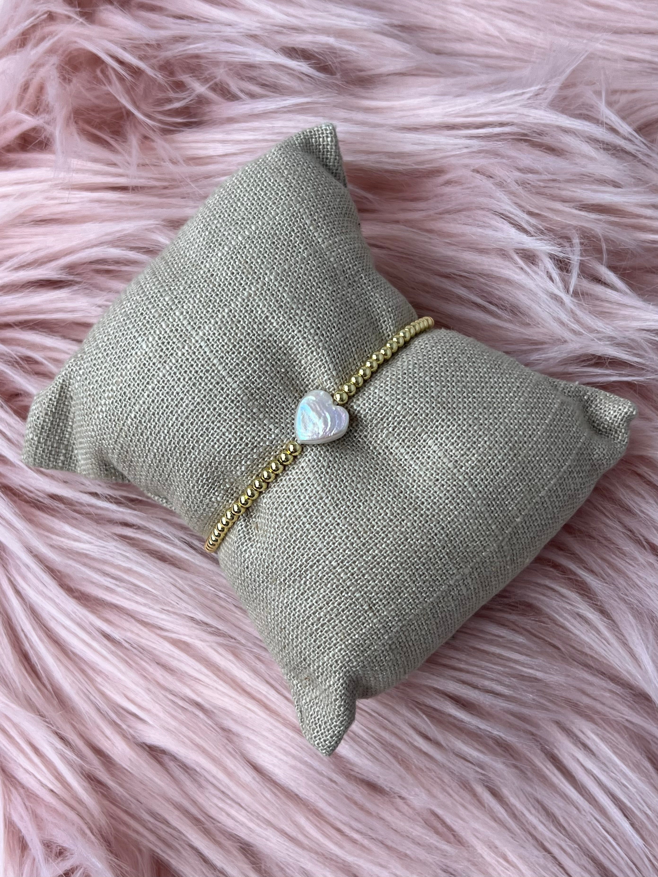 Anna Pearl Heart Stretch Ball Bracelet