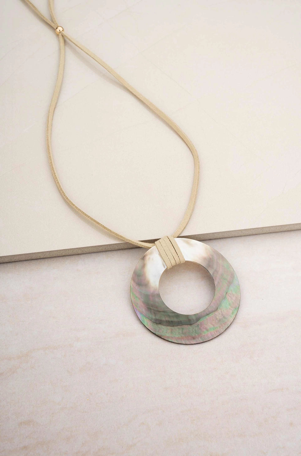 Ettika Iridescent Shell Circle Pendant Necklace – Adjustable Coastal Chic Jewelry