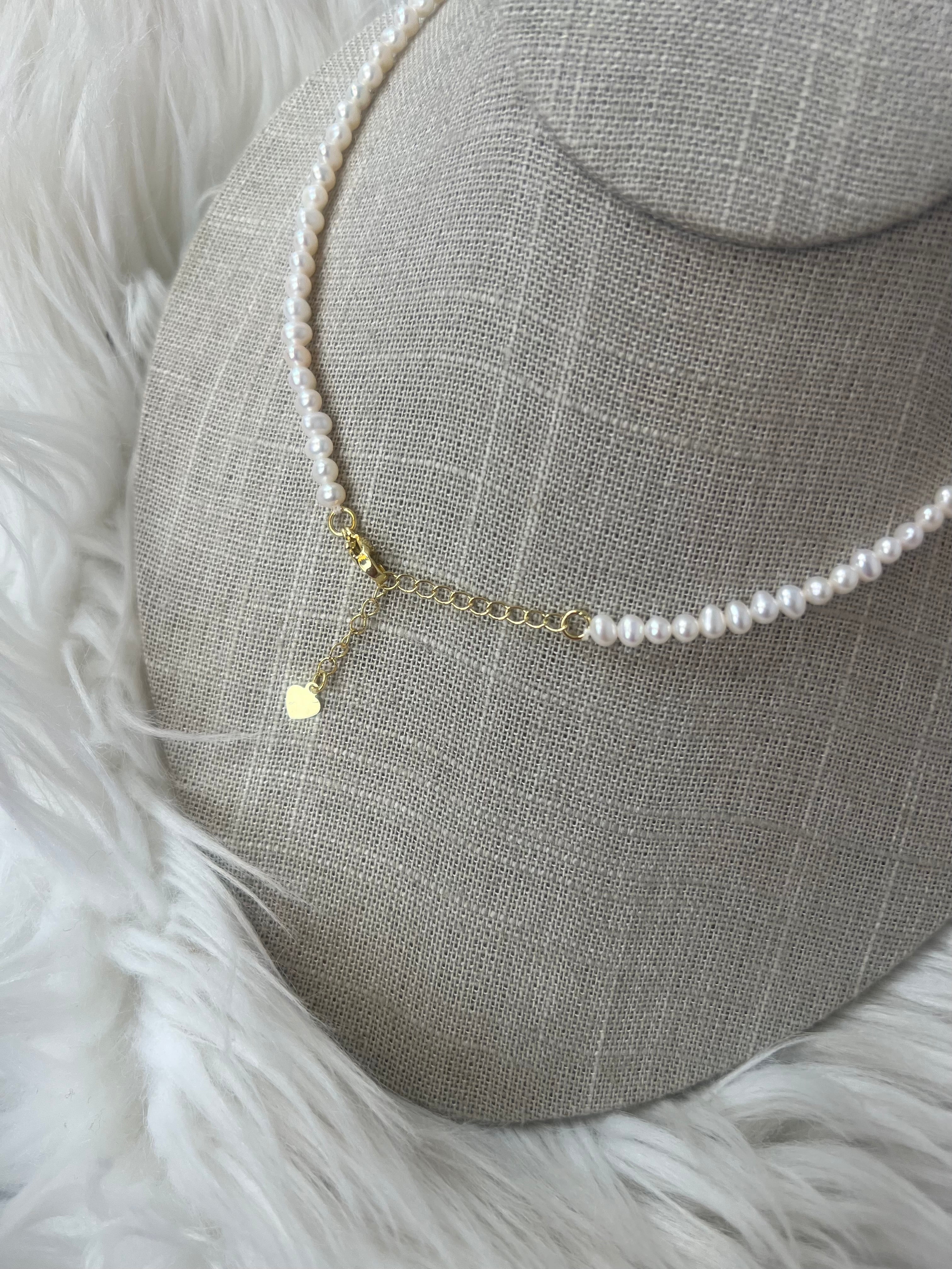 Pearl Choker