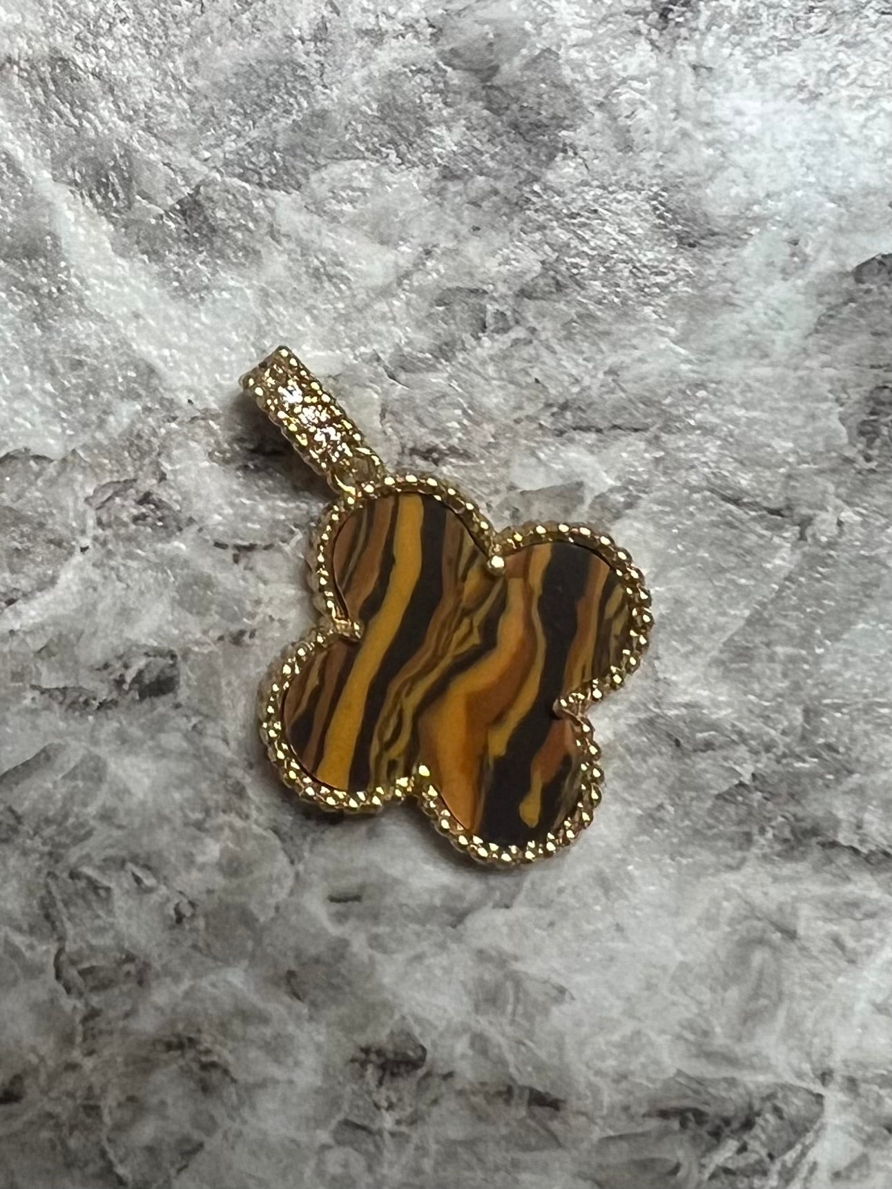 New Large Tiger Eye Clover Charm