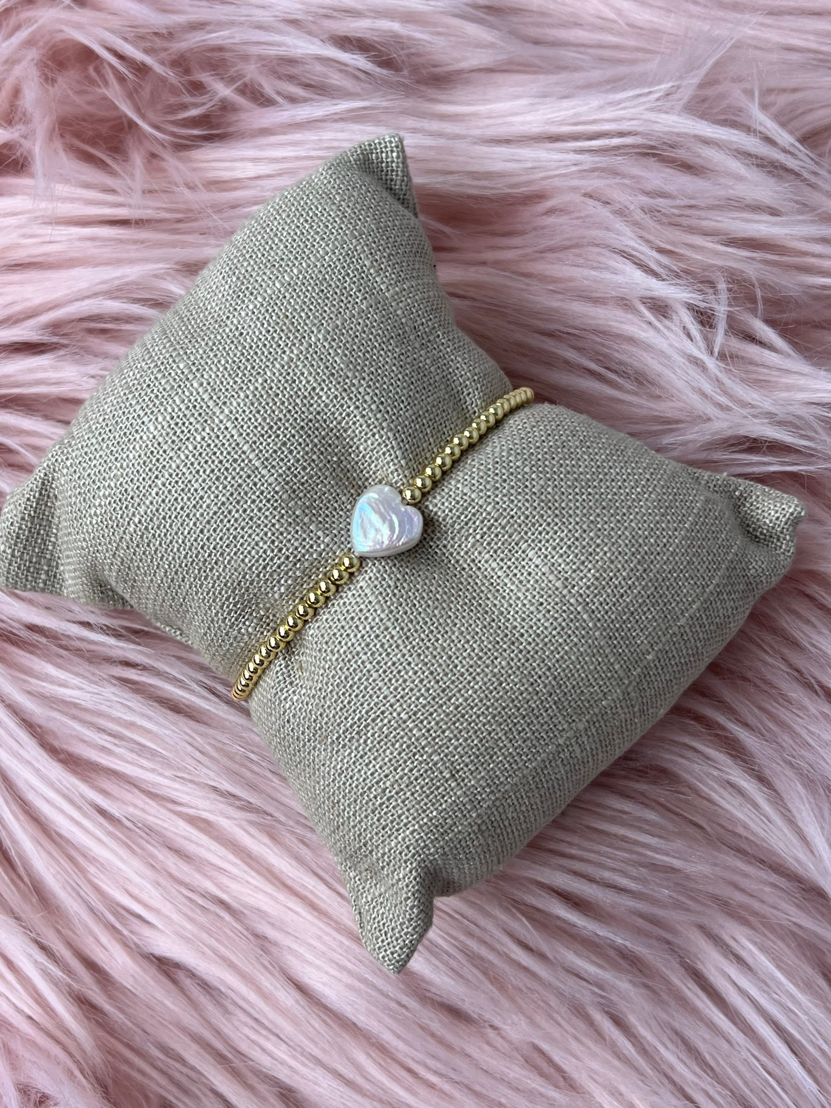 Anna Pearl Heart Stretch Ball Bracelet