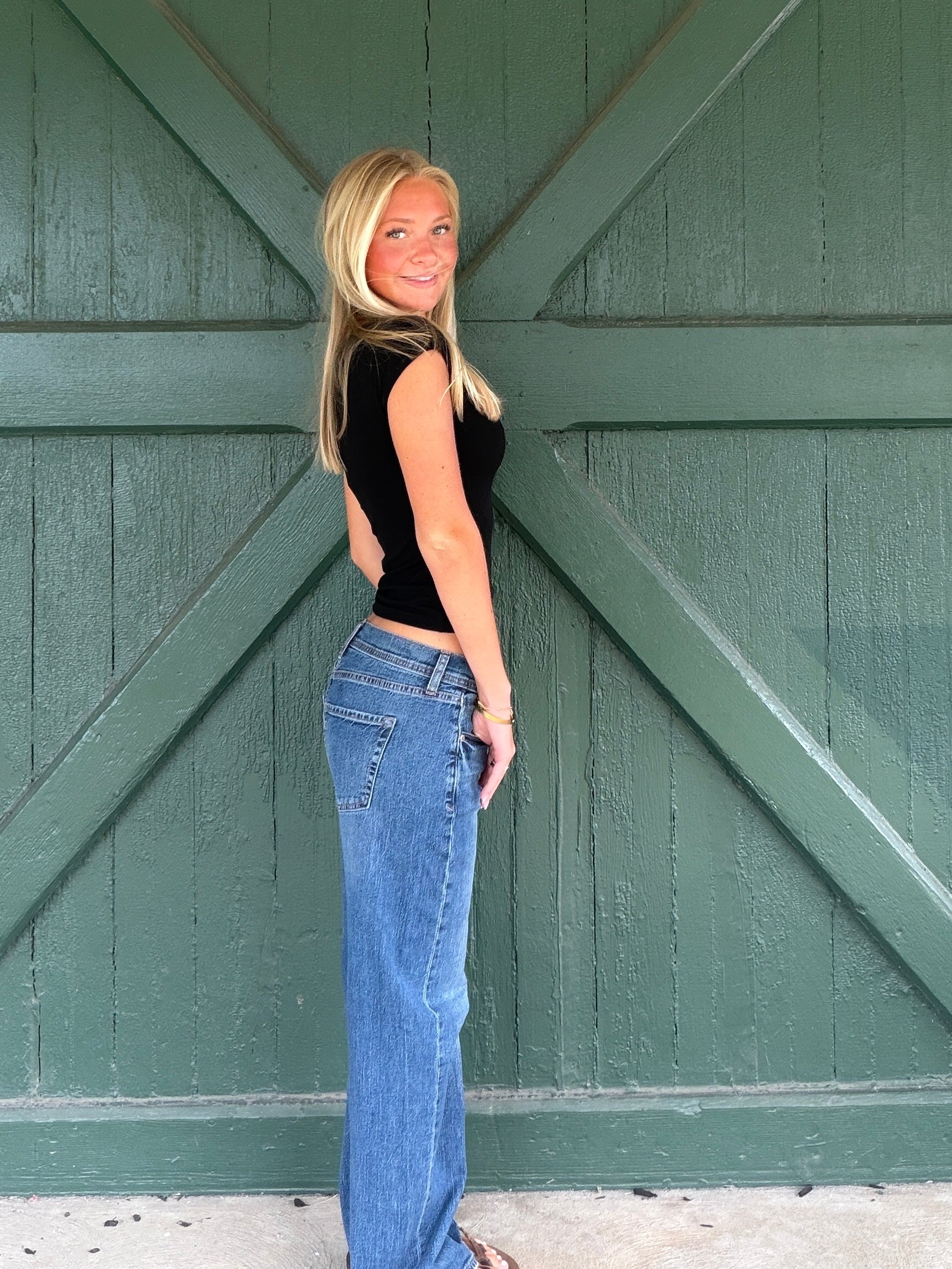 DAZE Replay Low Rise V-Waist Soft Barrel Jean – Almost Home