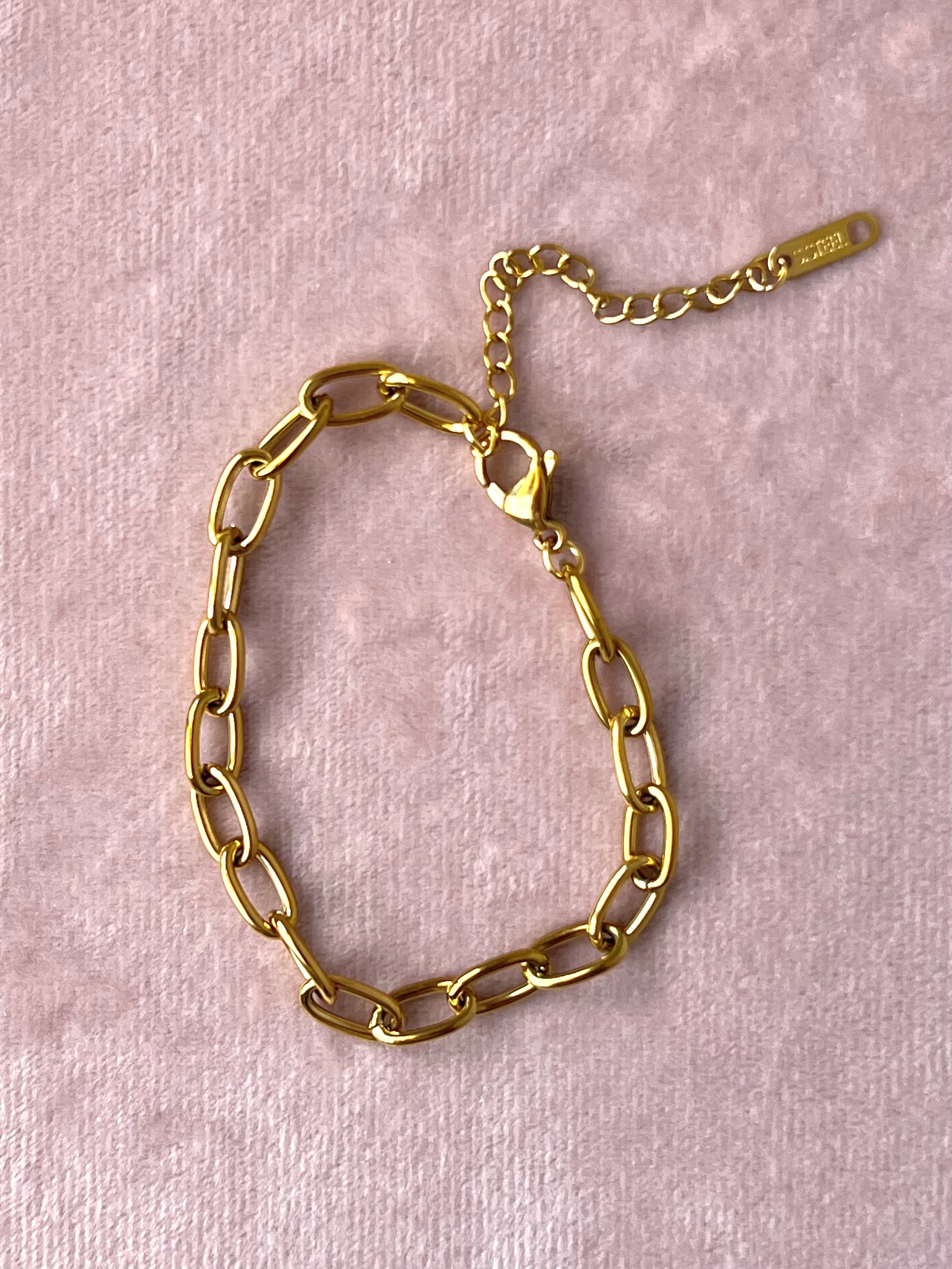 The Elise Oval Loop Bracelet – Water & Tarnish Resistant