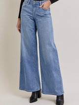 Nori Mid Rise Wide Leg Jean