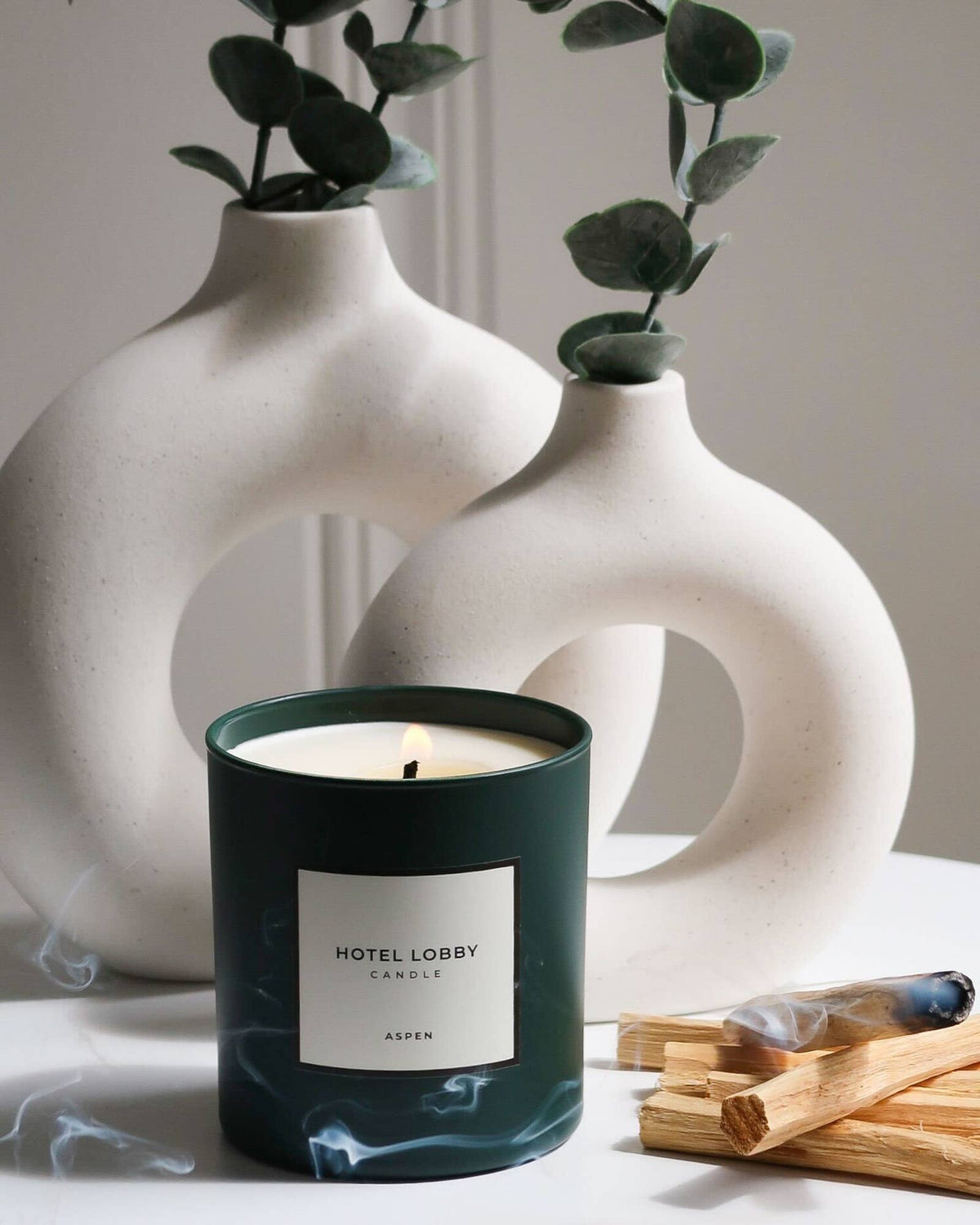 Aspen Luxury Cedarwood & Pine Soy Candle – 9.75 oz by Hotel Lobby Candle