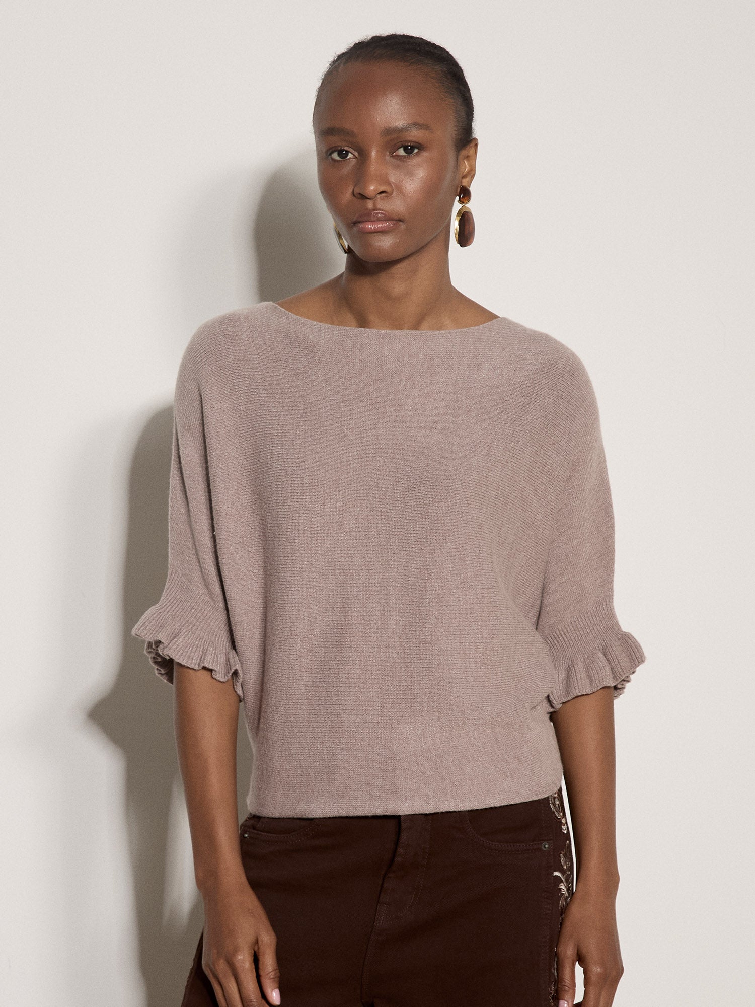 Apricot London Ruffle Sleeve Elbow Jumper – Stone Neutral