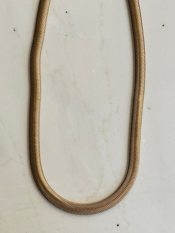 Silky Snake Wide Chain
